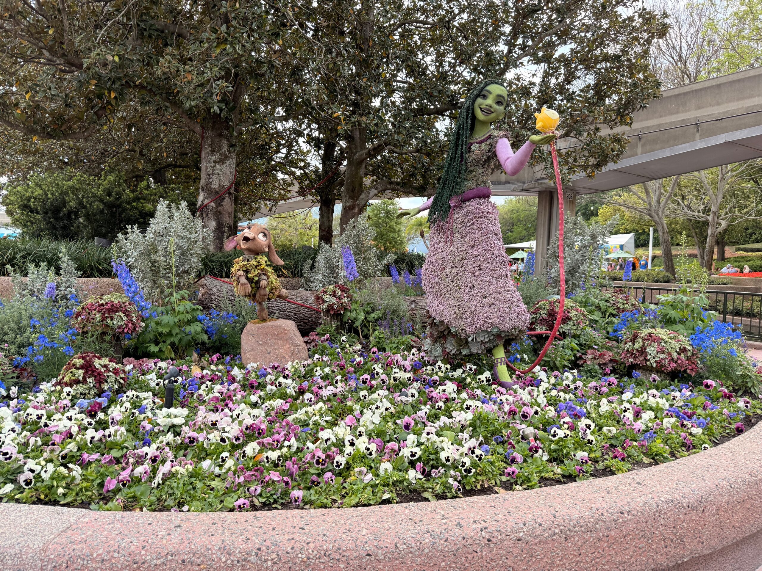 A Guide to EPCOT’s Flower & Garden Festival: A Blooming Springtime Celebration